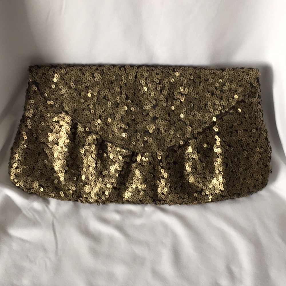 Black and gold sequin clutch